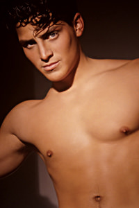picture of muscular porn star Mac Reynolds | hotmusclefucker.com